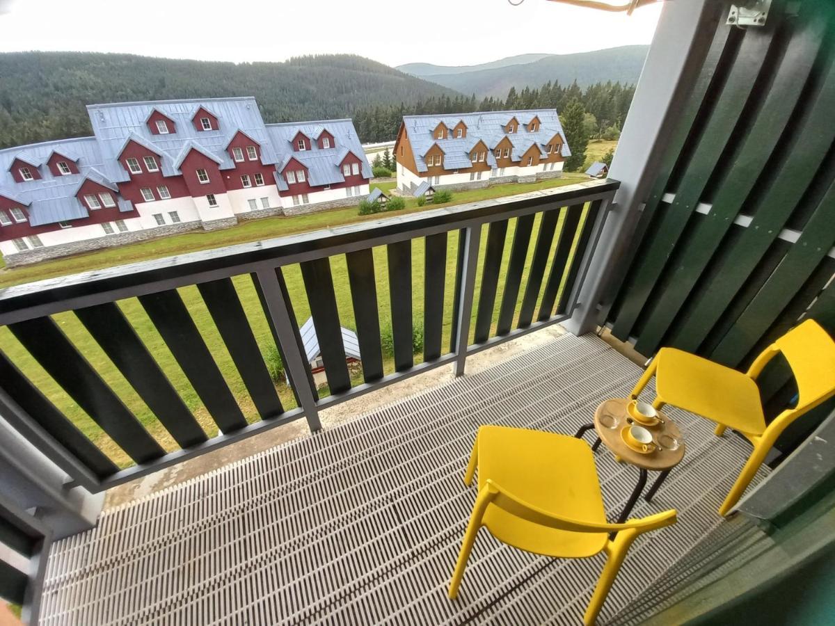 Horni Misecky Apartman E25 U Sjezdovky, Max 6 Osob ภายนอก รูปภาพ